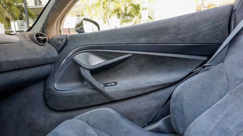 2020 McLaren 720S Spider Luxury