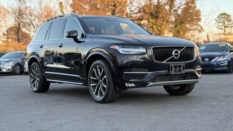 2016 Volvo XC90 T6 Momentum