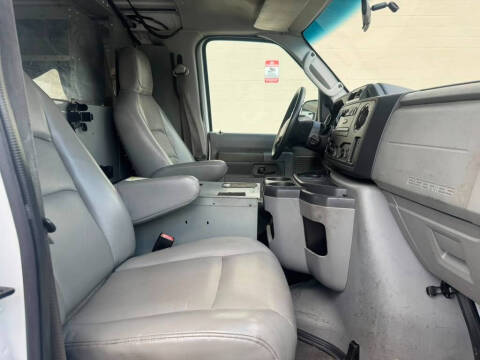 2009 Ford E-Series E-250