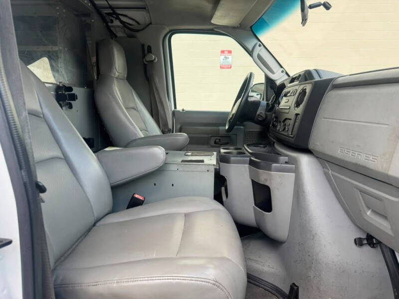 2009 Ford E-Series E-250
