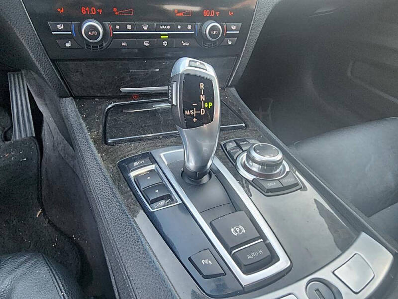 2012 BMW 7 Series 740i