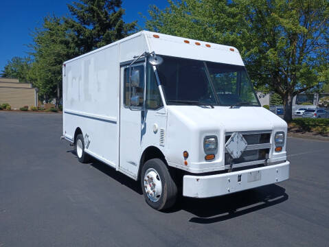 2001 Freightliner MT45 Chassis