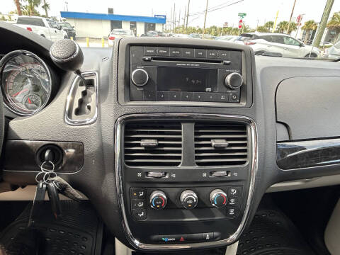 2013 Dodge Grand Caravan SE