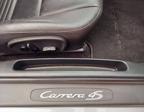 2004 Porsche 911 Carrera 4S