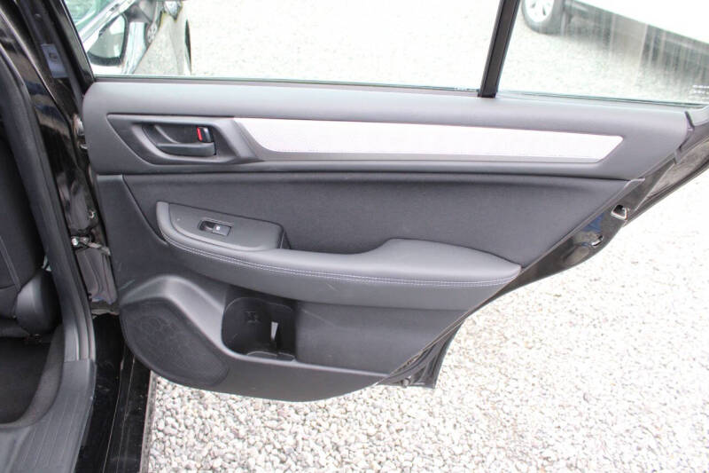 2017 Subaru Legacy 2.5i