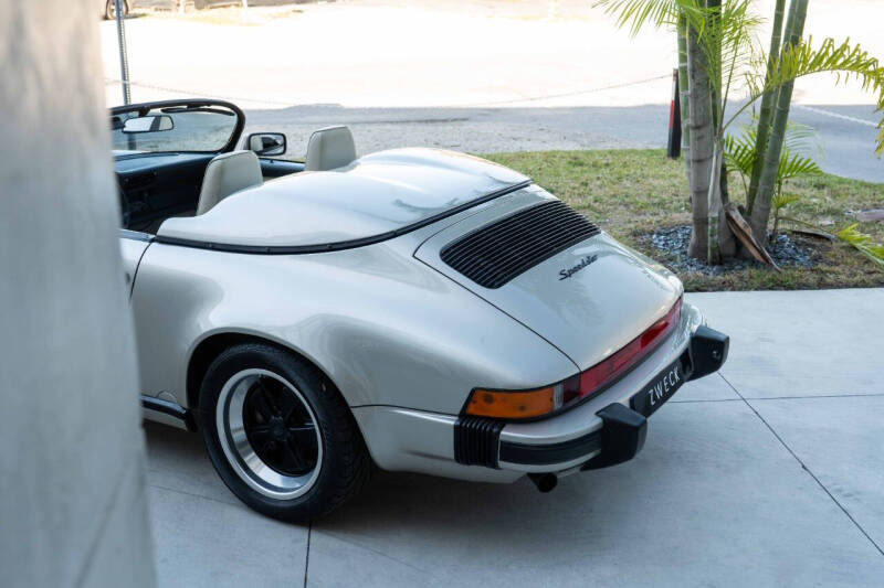 1989 Porsche 911 Carrera