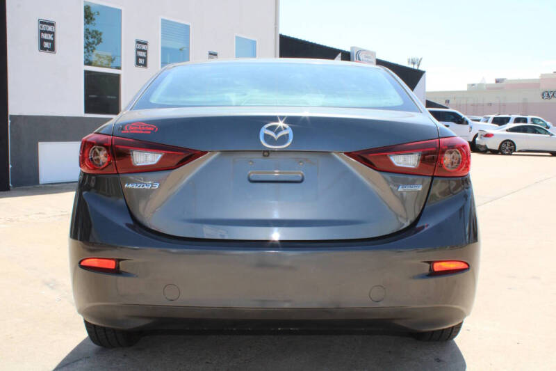 2018 Mazda MAZDA3 Sport