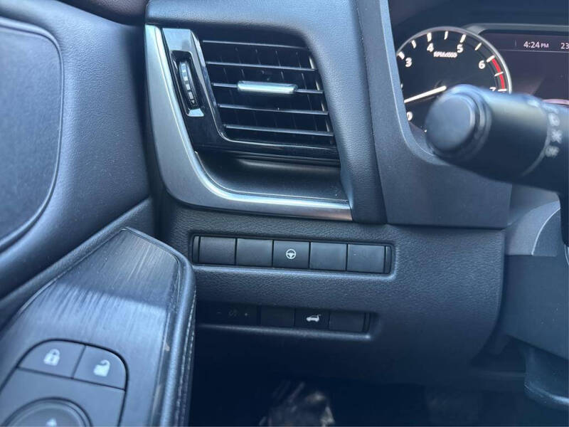 2022 Nissan Rogue SV