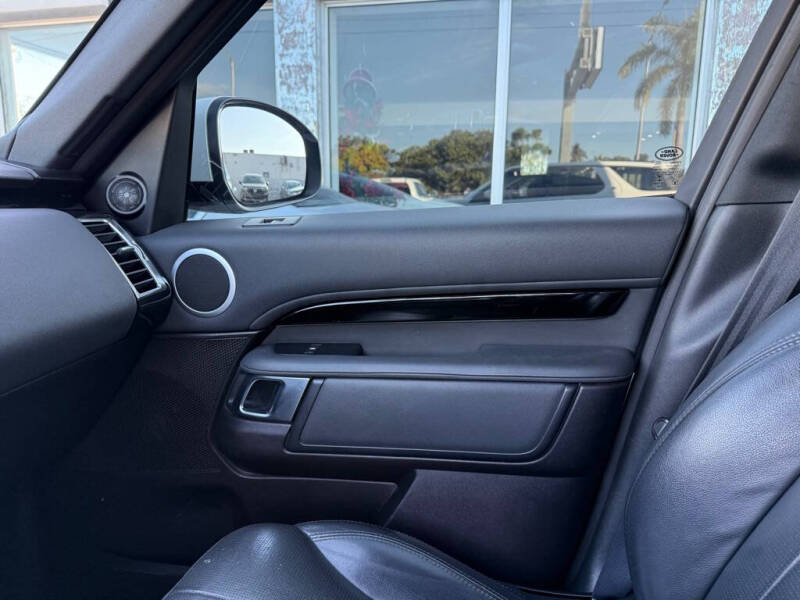 2019 Land Rover Discovery SE