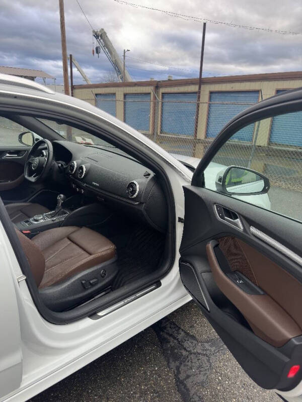 2017 Audi A3 Sportback e-tron 1.4T Premium Plus