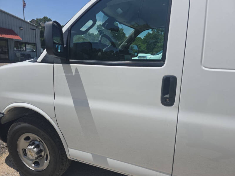 2024 Chevrolet Express 2500