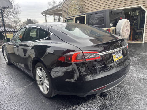 2015 Tesla Model S 85D