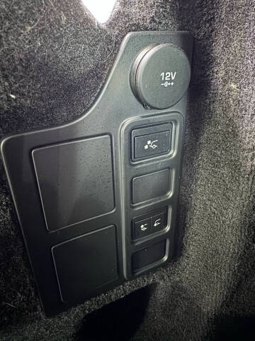 2020 Land Rover Discovery Landmark Edition