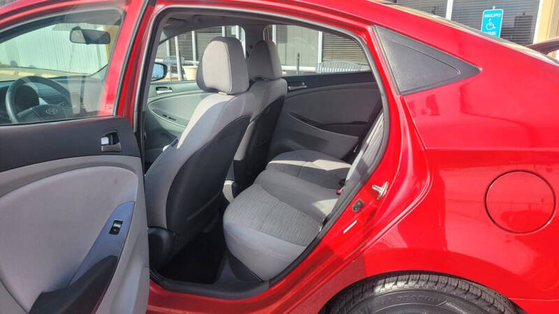 2016 Hyundai Accent SE