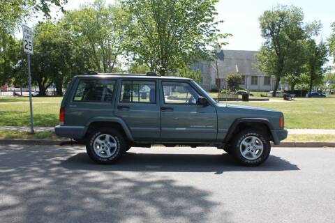 2000 Jeep Cherokee for sale at Lexington Auto Club in Clifton NJ