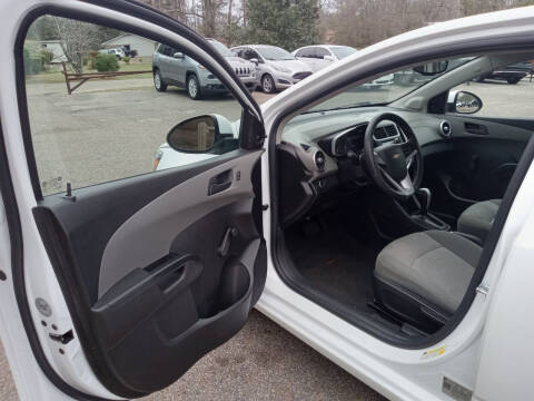 2017 Chevrolet Sonic LT Auto Fleet