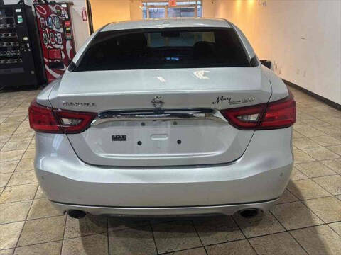 2017 Nissan Maxima