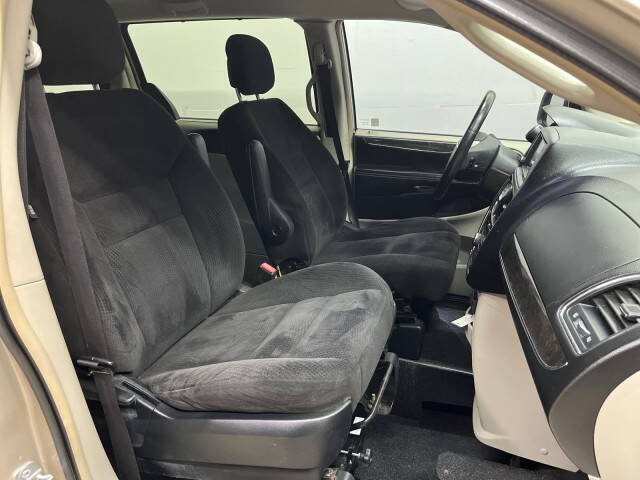 2014 Chrysler Town and Country Touring