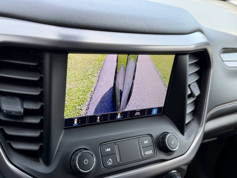 2021 GMC Acadia AT4