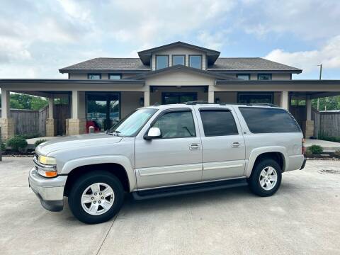 2006 Chevrolet Suburban for sale at Car Country in Clute TX