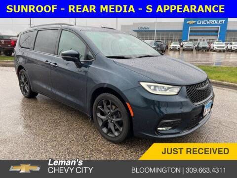 2021 Chrysler Pacifica for sale at Leman's Chevy City in Bloomington IL