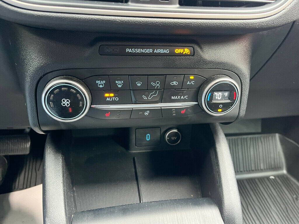 2020 Ford Escape 32