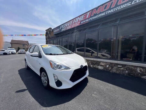 2016 Toyota Prius c Four