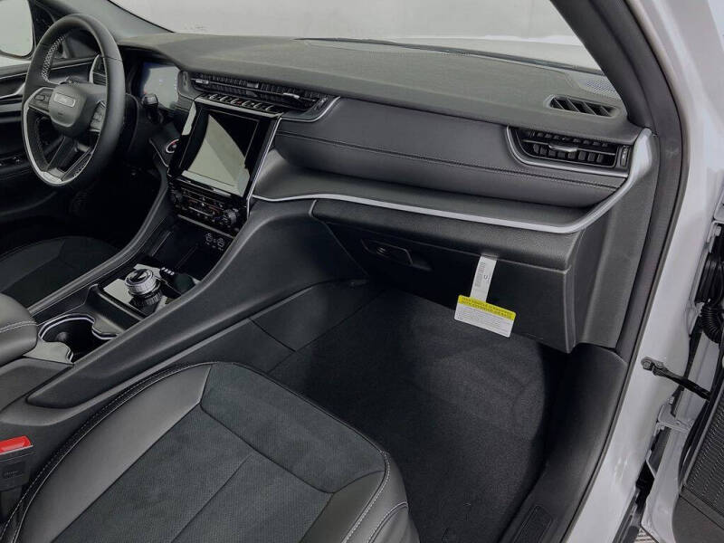 2025 Jeep Grand Cherokee L Altitude X