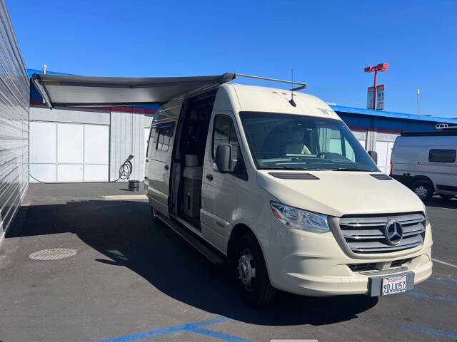 2020 Winnebago Boldt 70KL