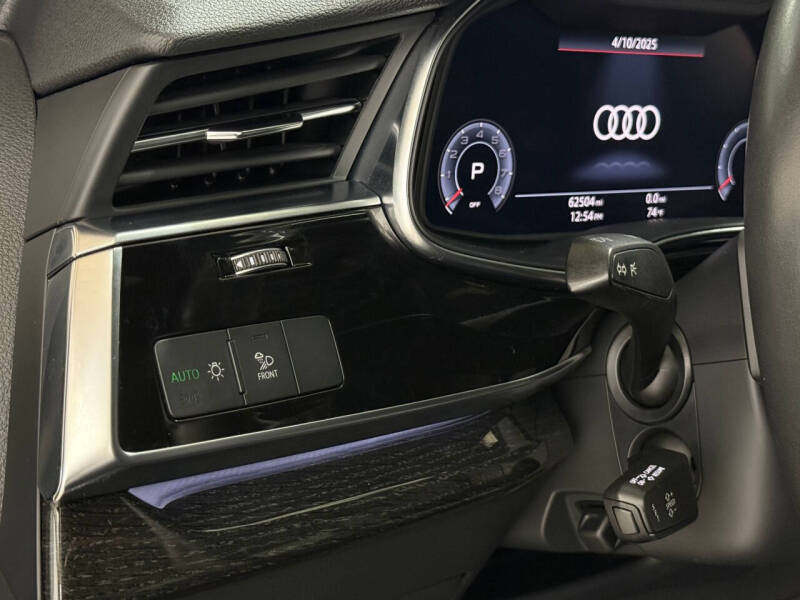 2019 Audi Q8 quattro Premium 55 TFSI