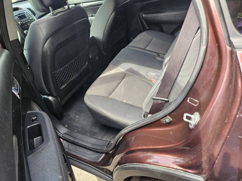 2011 Kia Sorento LX