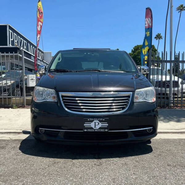 2014 Chrysler Town and Country Touring-L