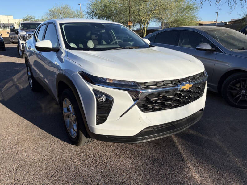 2025 Chevrolet Trax LS