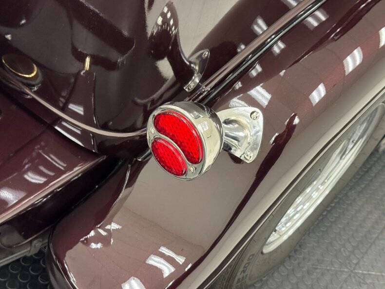 1932 Plymouth Deluxe