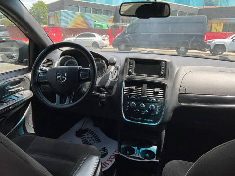 2017 Dodge Grand Caravan SE Plus