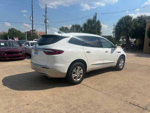 2020 Buick Enclave Essence