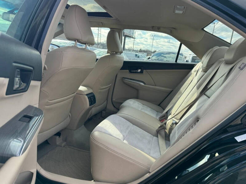 2014 Toyota Camry Hybrid LE