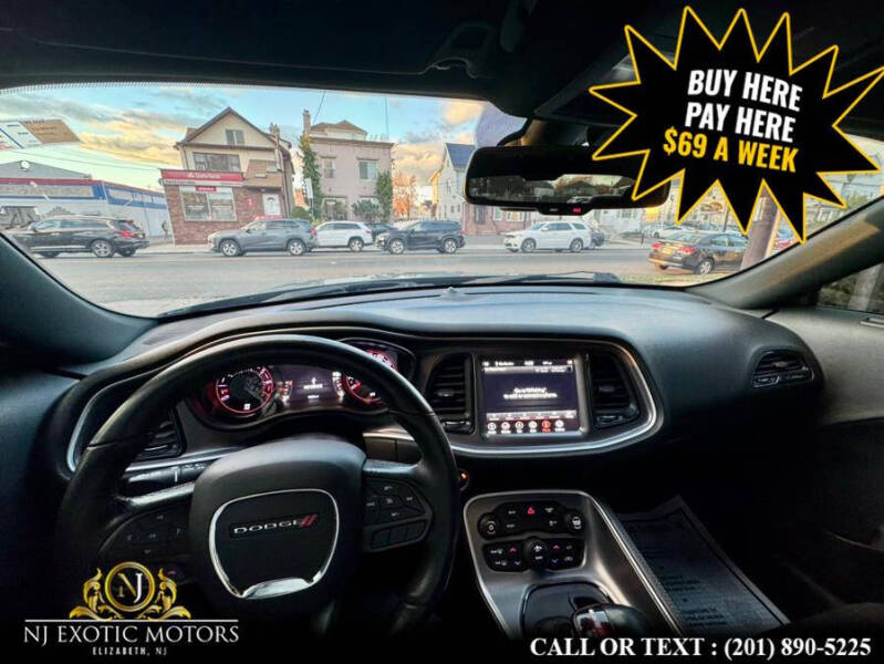 2020 Dodge Challenger SXT