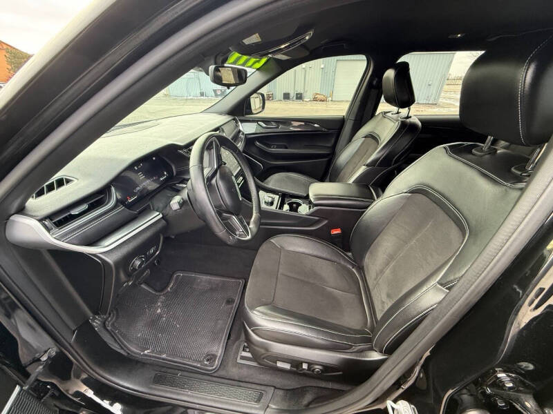 2022 Jeep Grand Cherokee L Altitude