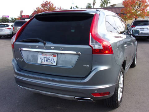 2016 Volvo XC60 T5 Drive-E Premier