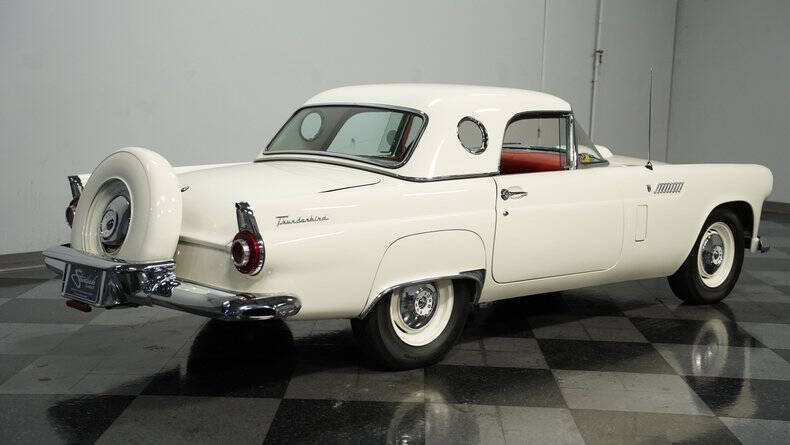 1956 Ford Thunderbird