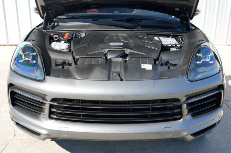 2023 Porsche Cayenne