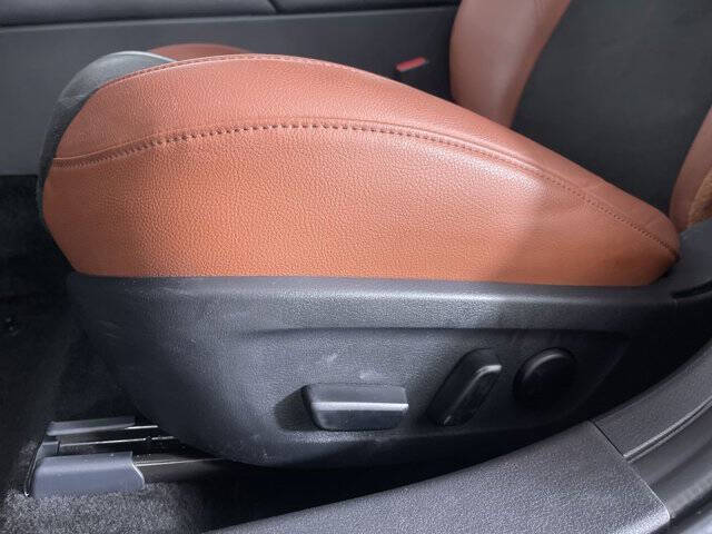 2024 Mazda Mazda3 Hatchback 2.5 Carbon Turbo