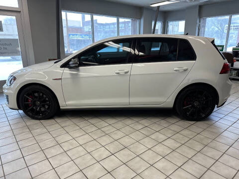 2017 Volkswagen Golf GTI SE