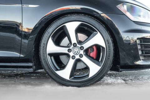 2017 Volkswagen Golf GTI S