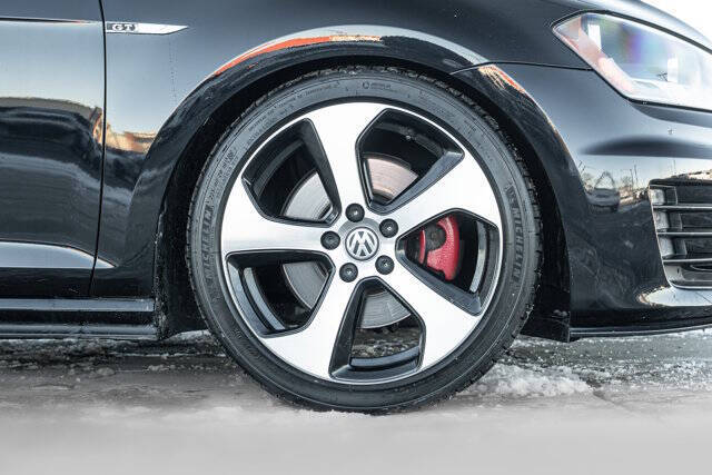 2017 Volkswagen Golf GTI S