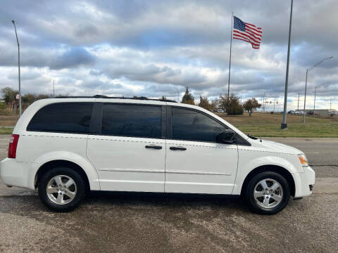 2008 Dodge Grand Caravan for sale at BUZZZ MOTORS in Moore OK