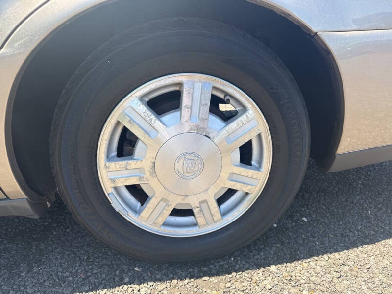 2004 Cadillac DeVille