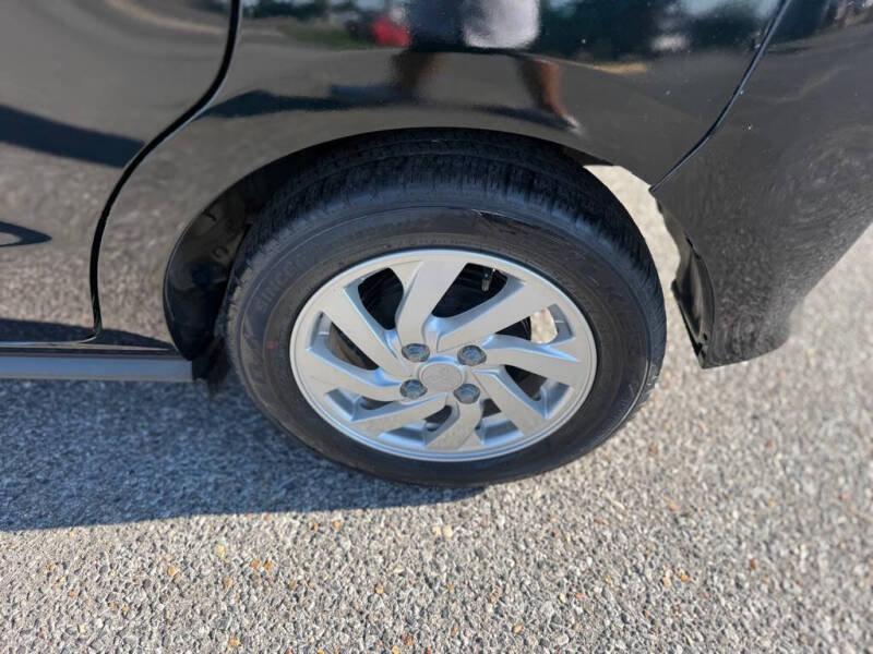 2022 Mitsubishi Mirage ES