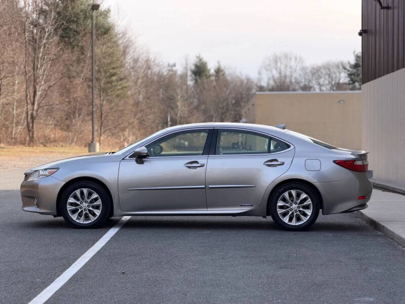 2015 Lexus ES 300h